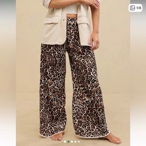 Aerie satin Leopard Print Casual Bottoms size L EUC
